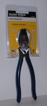 pliers 