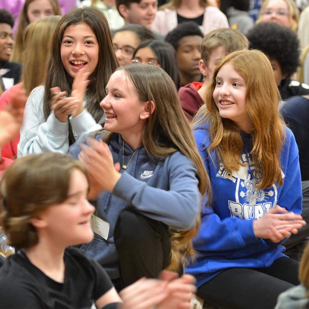 AnokaHennepin School District / Homepage