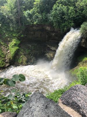 Minnehaha Falls 