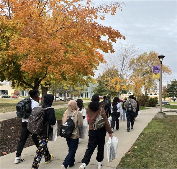 AVID 9th graders visit Minnesota State University, Mankato